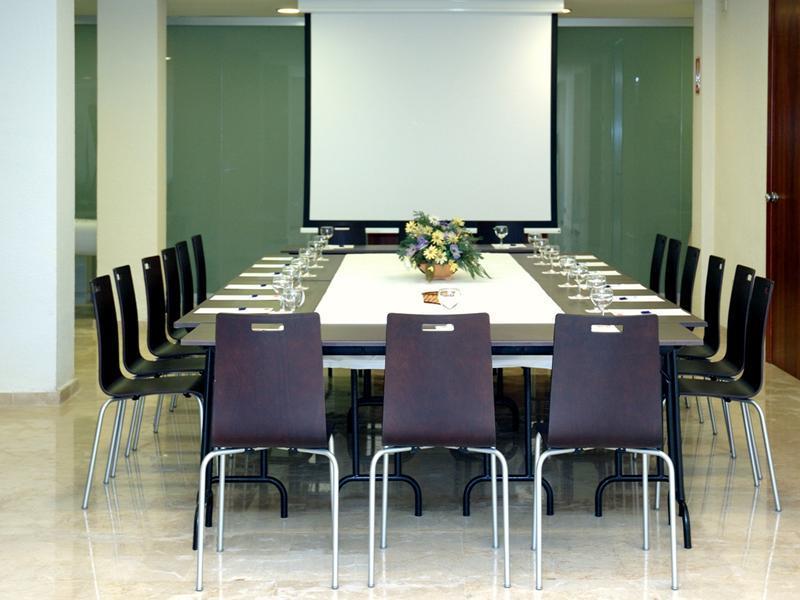 Barcelo Ponent Hotel 4*